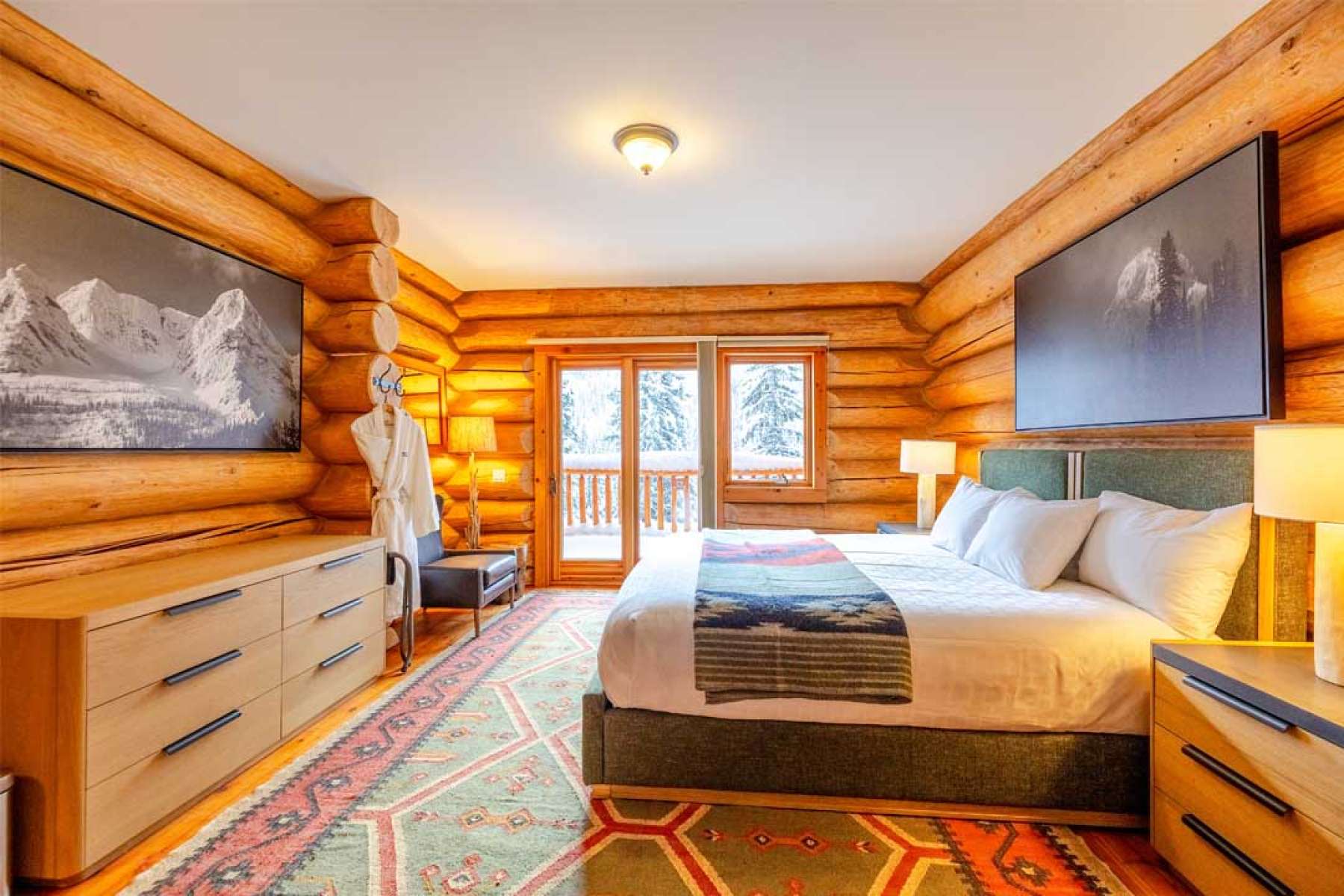 Island Lake Lodge, Fernie, B.C - Cedar Lodge 