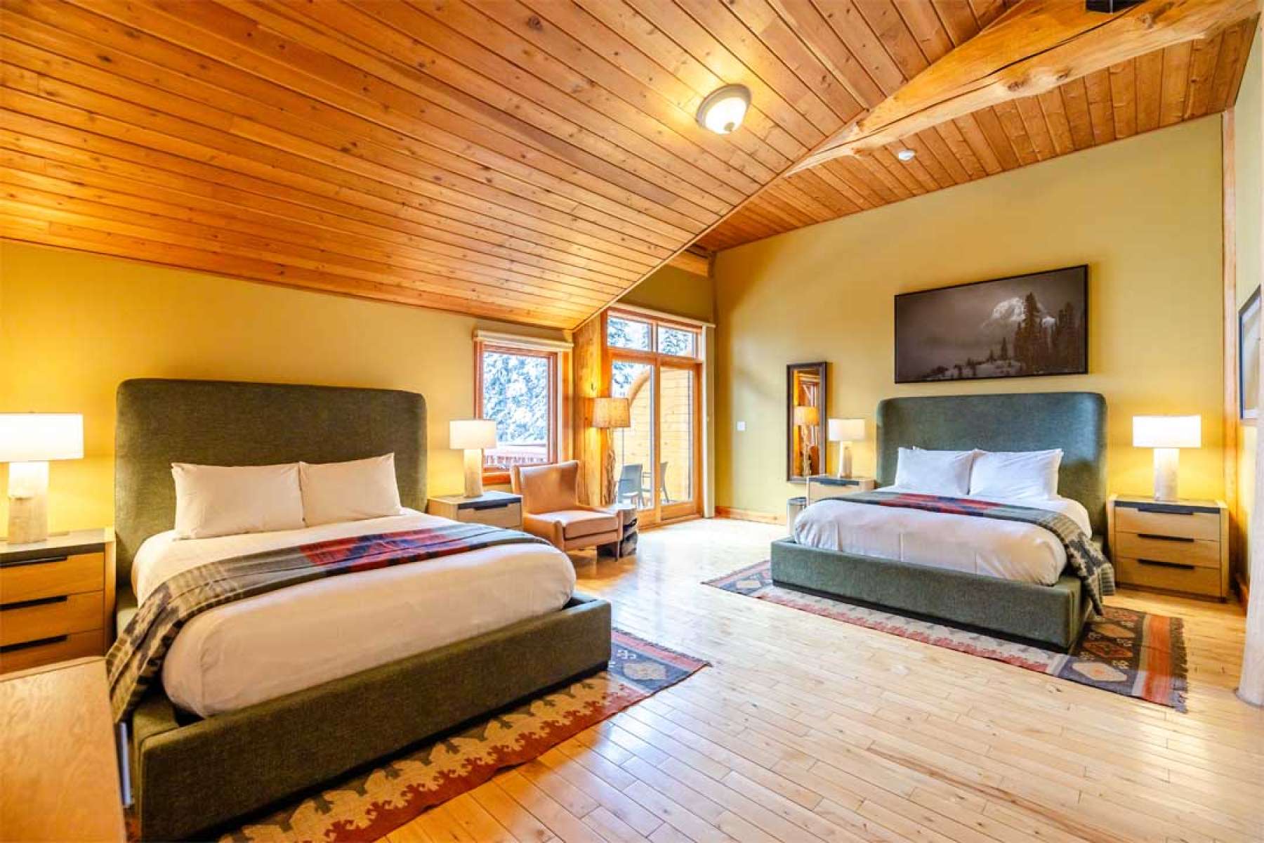 Island Lake Lodge, Fernie, B.C - Cedar Lodge 