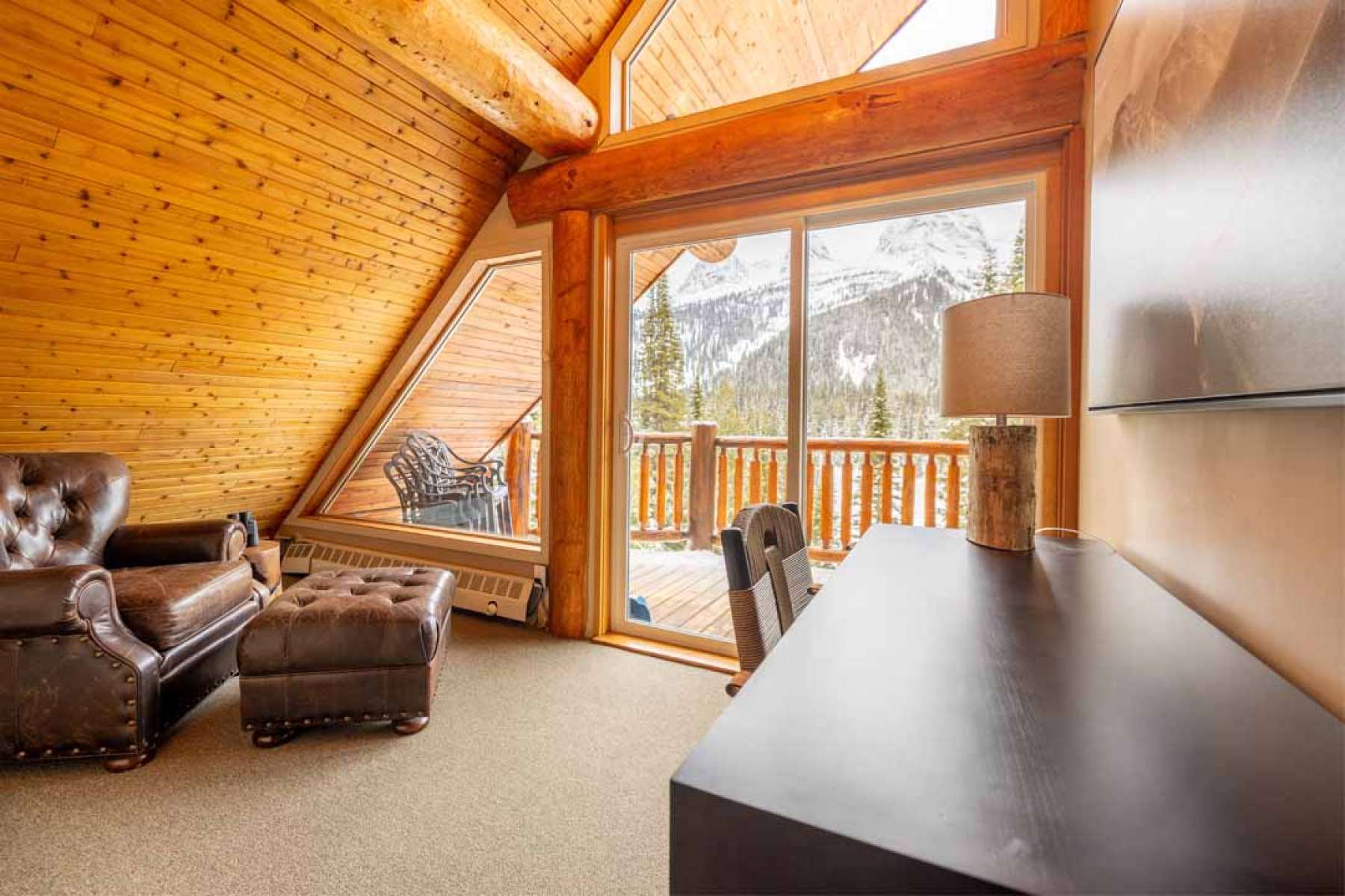 Island Lake Lodge, Fernie, B.C - Red Eagle Lodge