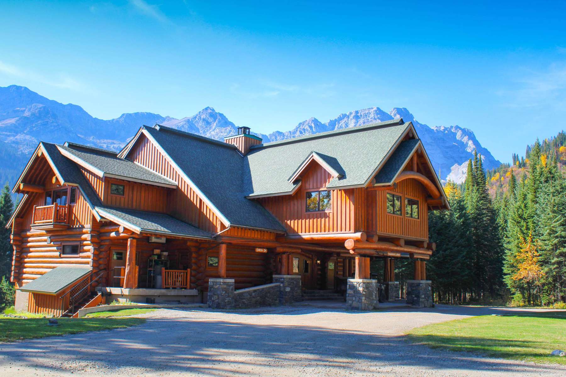 Tamarack Lodge at Island Lake Lodge 